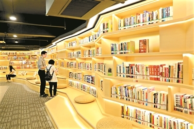 地鐵“生活館” 免費(fèi)借閱圖書，為城市生活添書香